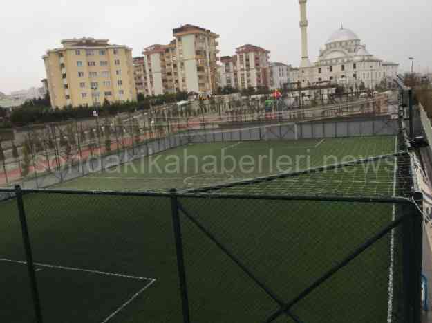 Kurtköy Halı Saha - Pendik Emek Spor Kulübü Tesisleri İstanbul