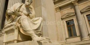 Platon Kimdir?