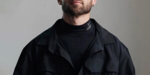 Üniversite öğrencisi, okul servisi aracının altında kalarak can verdi