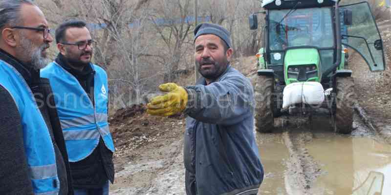 yollardaki çamur ve su birikintileri