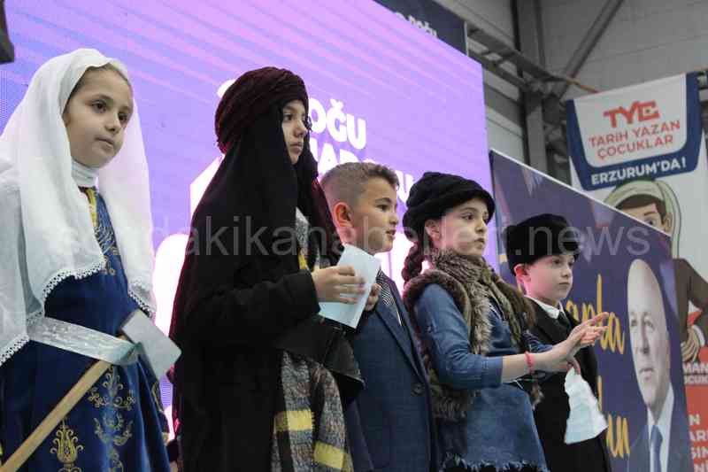 Tarih Yazan Çocuklar