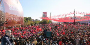 Erdoğan: Artık Türkiye, eline vur ekmeğini al, başına vur diz çöktür uysallığıyla teslim alınmış değil