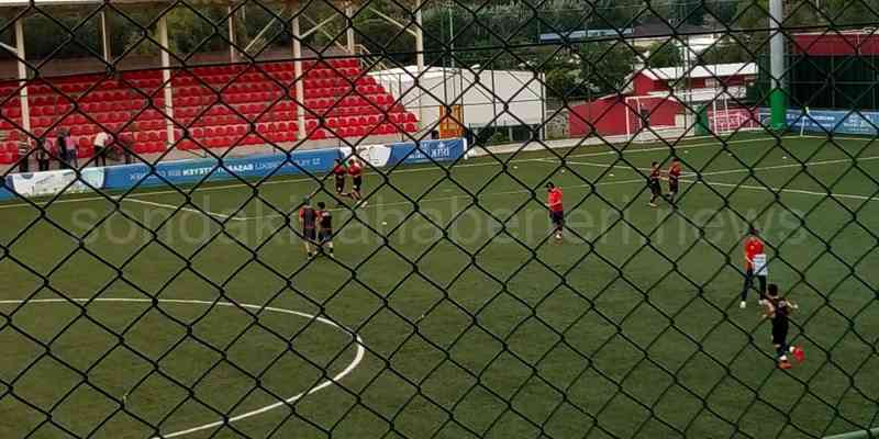 Karşıyakanın Efsaneleri Futbol Tesisi İzmir