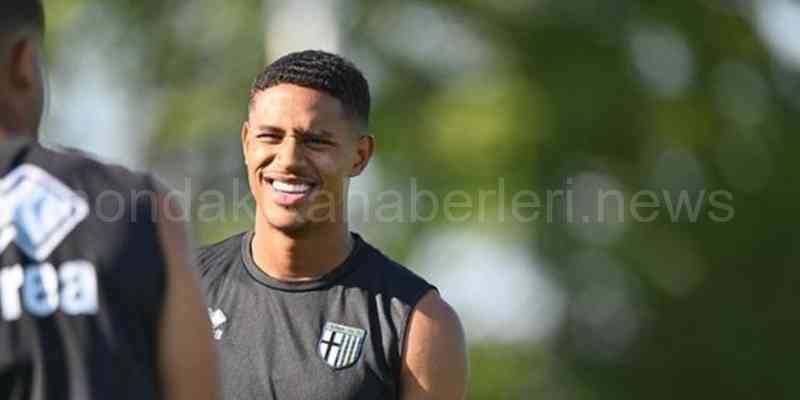 Fenerbahçe Mutlu Sona Yaklaştı 2 Sarı-Lacivertli Takım 2. Kez Teklif Sundu