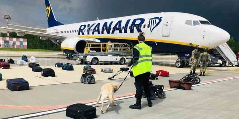 Yunanistan’a Zorunlu İniş