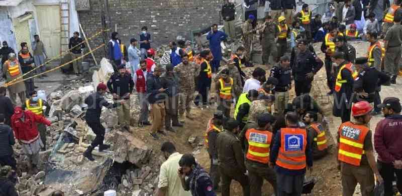 akistan Taliban’ı bombalı saldırı düzenledi.