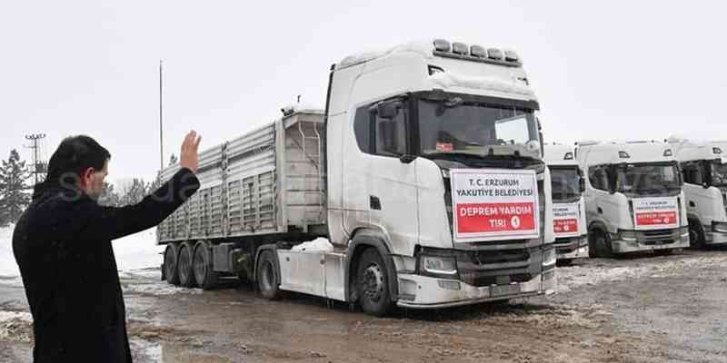 Başkan Mahmut Uçar 7 Tırı Elleriyle Deprem Bölgesine Uğurladı