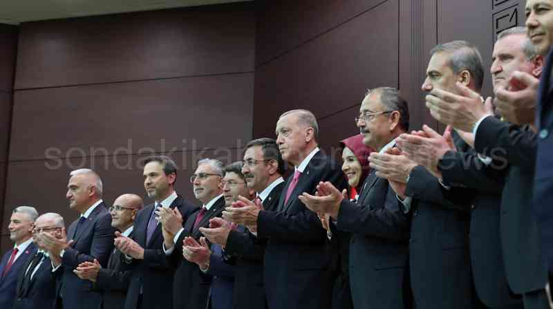 Yeni Kabine Toplanıyor