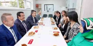 Yusuf Tekin Cumhuriyet İlkokulunu Ziyaret Etti