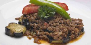 Patlıcan Musakka Tarifi Ve Püf Noktaları 7 Patlıcan Musakka Tarifi Ve Püf Noktaları